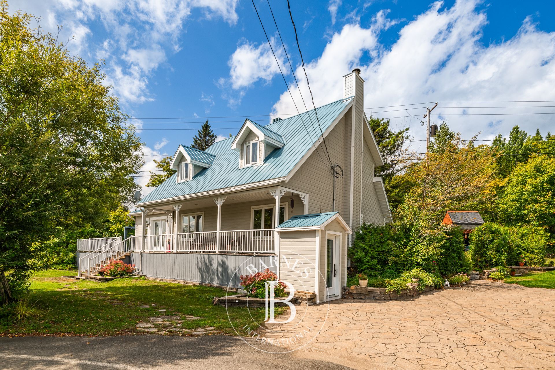 Ev Lac-des-Seize-Îles