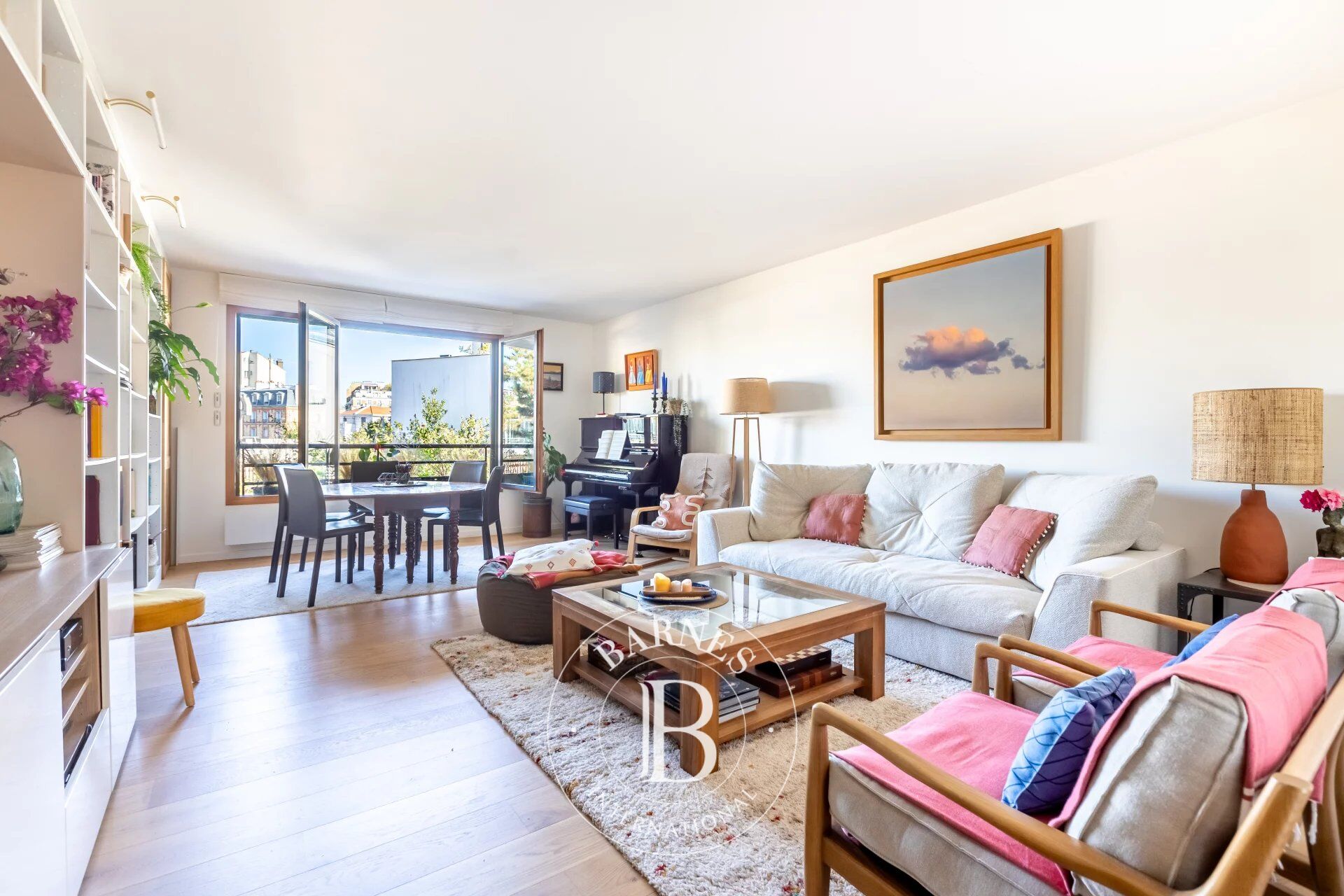 North BOULOGNE/Dupanloup - 108m² (1,162 sq ft) apartment / 3 bedrooms - Large lock-up garage - picture 1