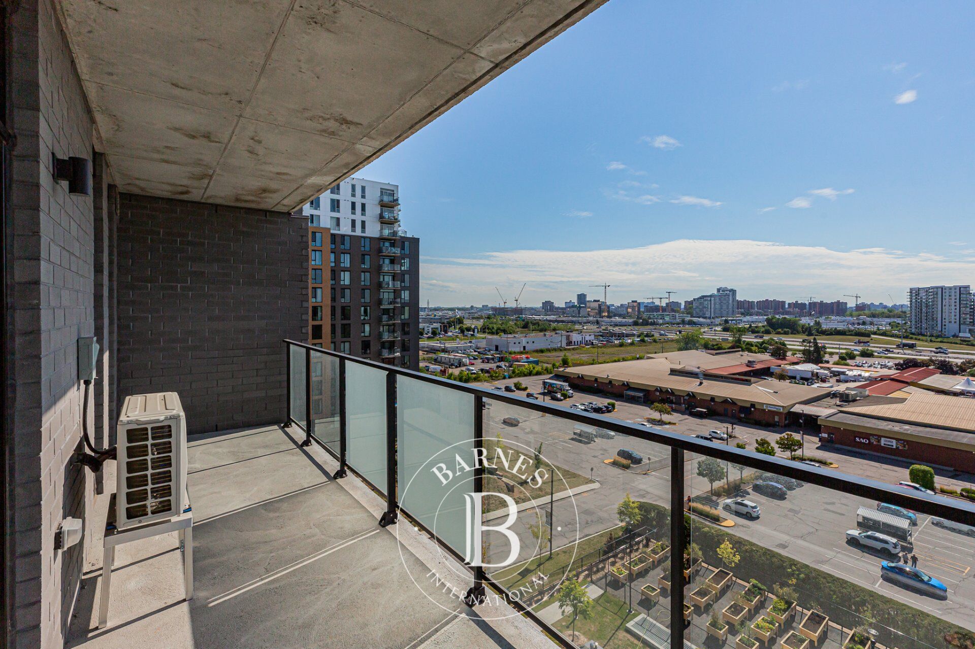 Daire Laval (Chomedey) - picture 17