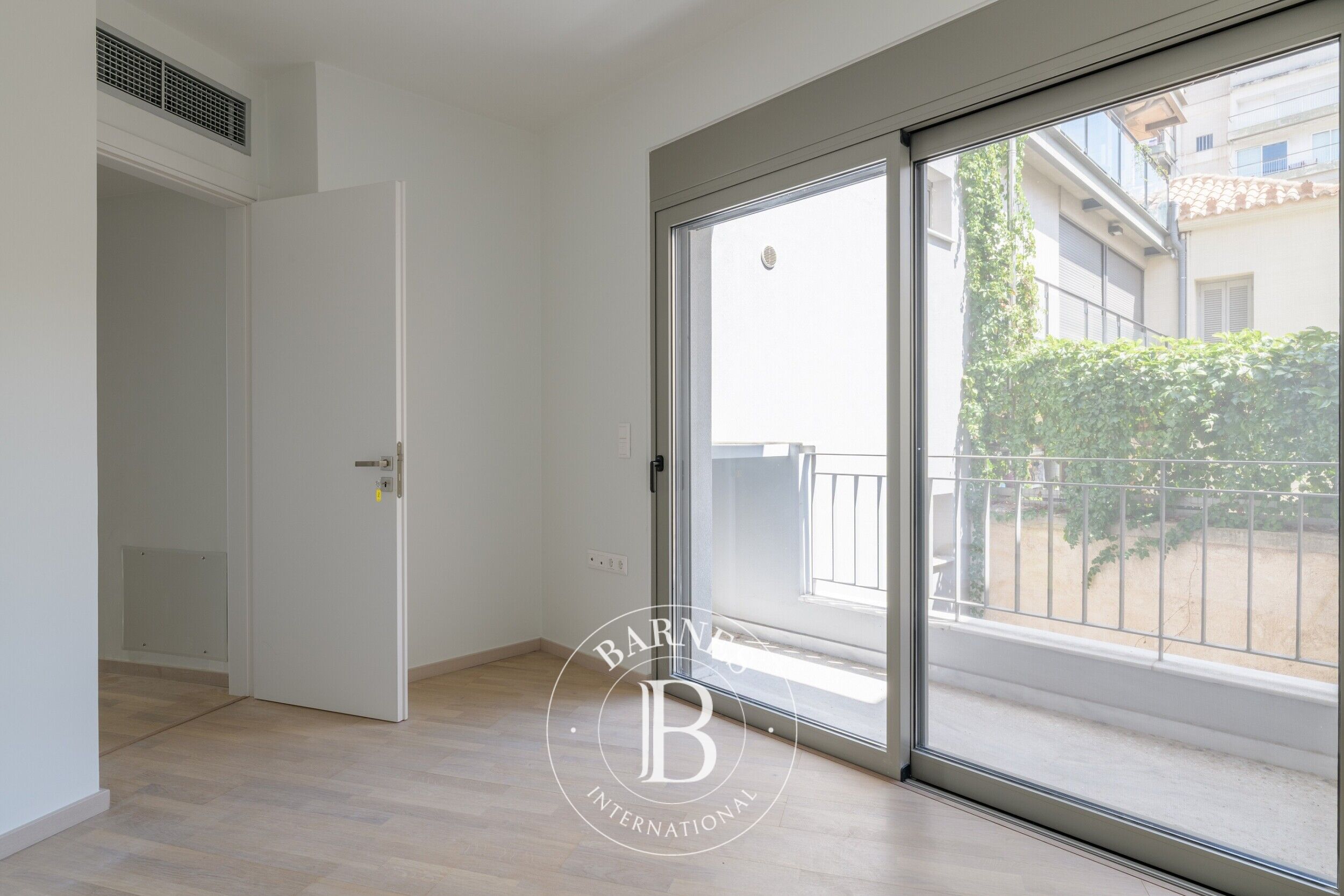 Daire Mets - picture 12