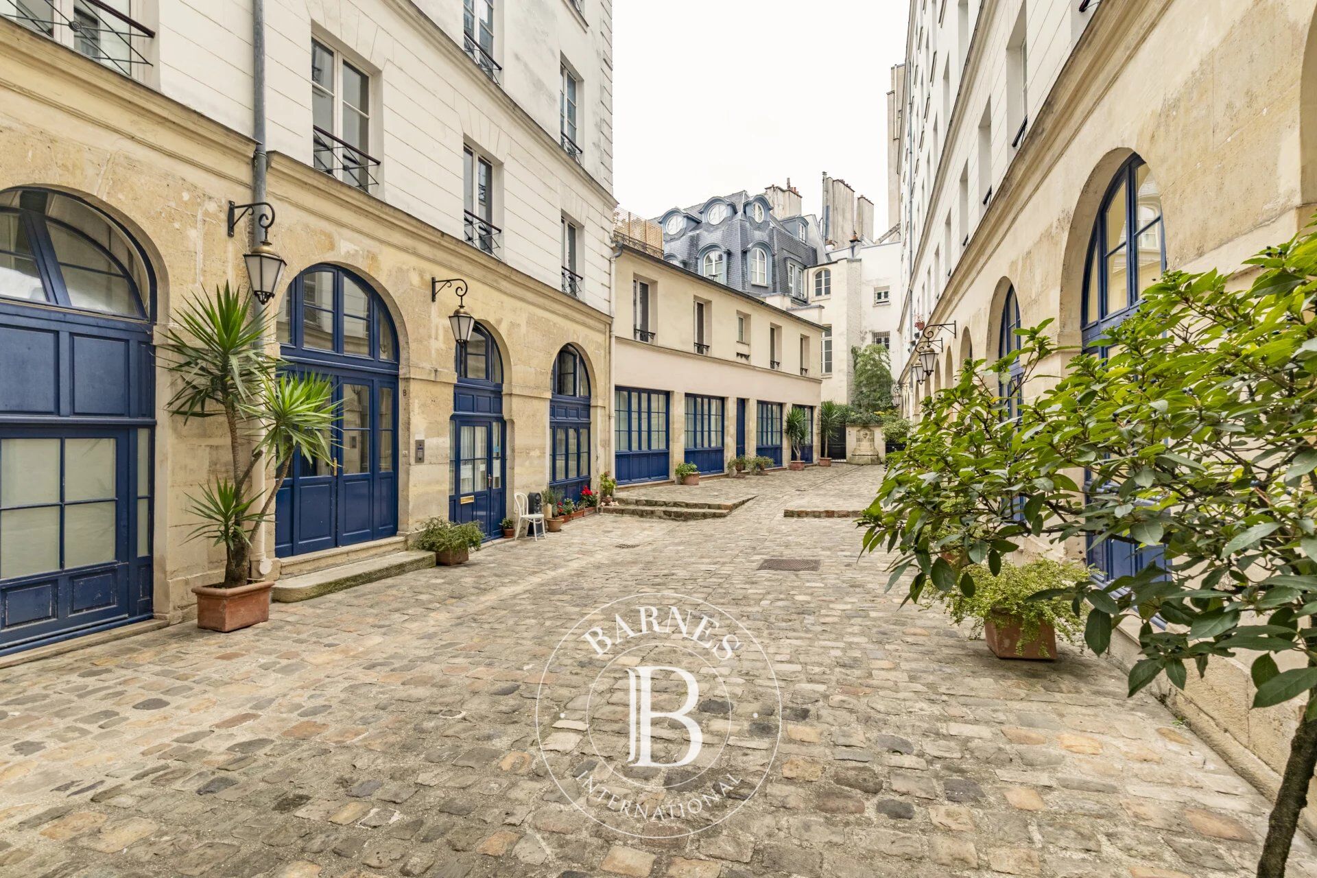 Paris 6 - Monnaie - Duplex apartment on top floor - picture 2