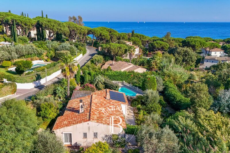 SAINTE MAXIME - LA NARTELLE - VILLA PROVENZALE - PISCINA