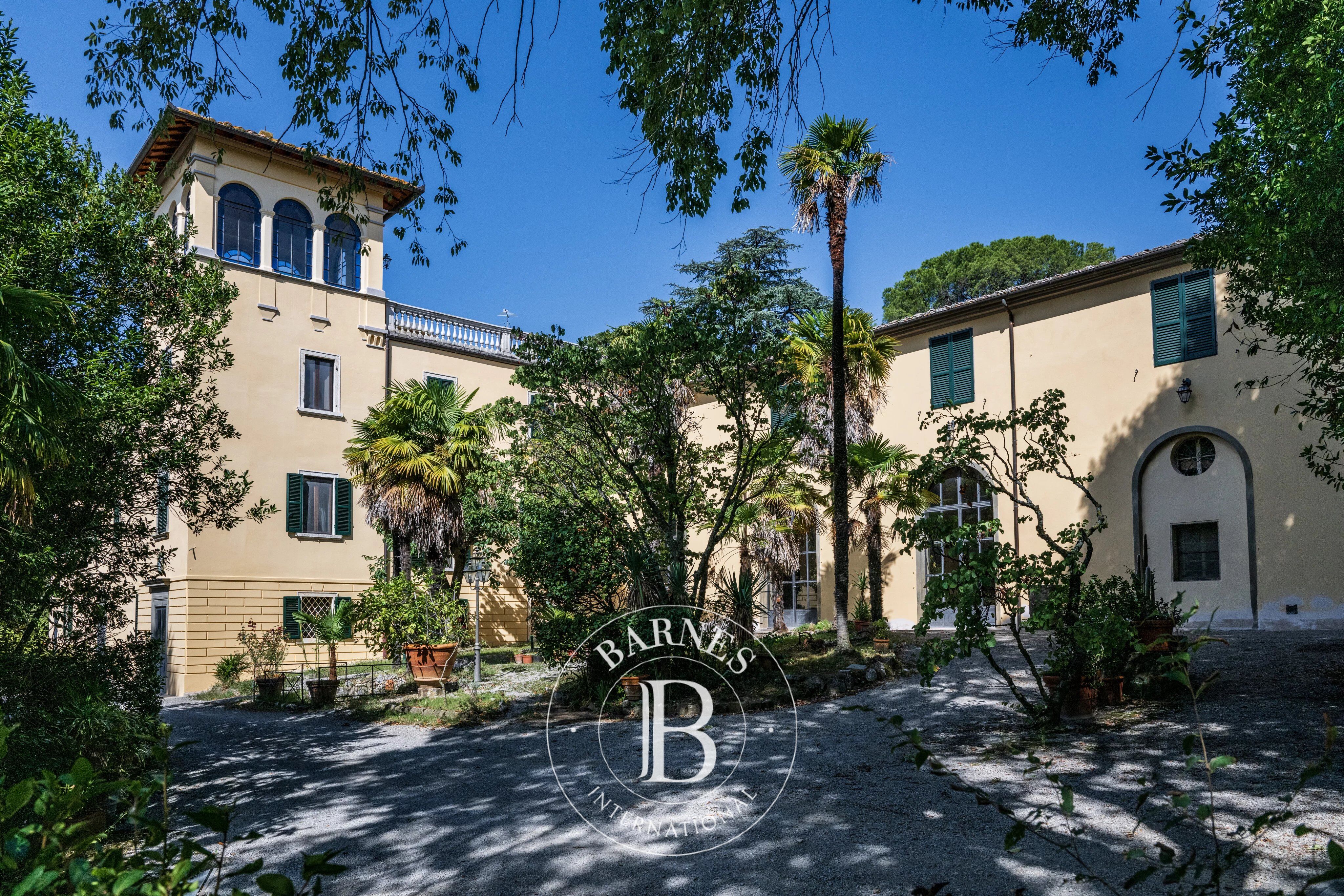 Villa Cortona - picture 3