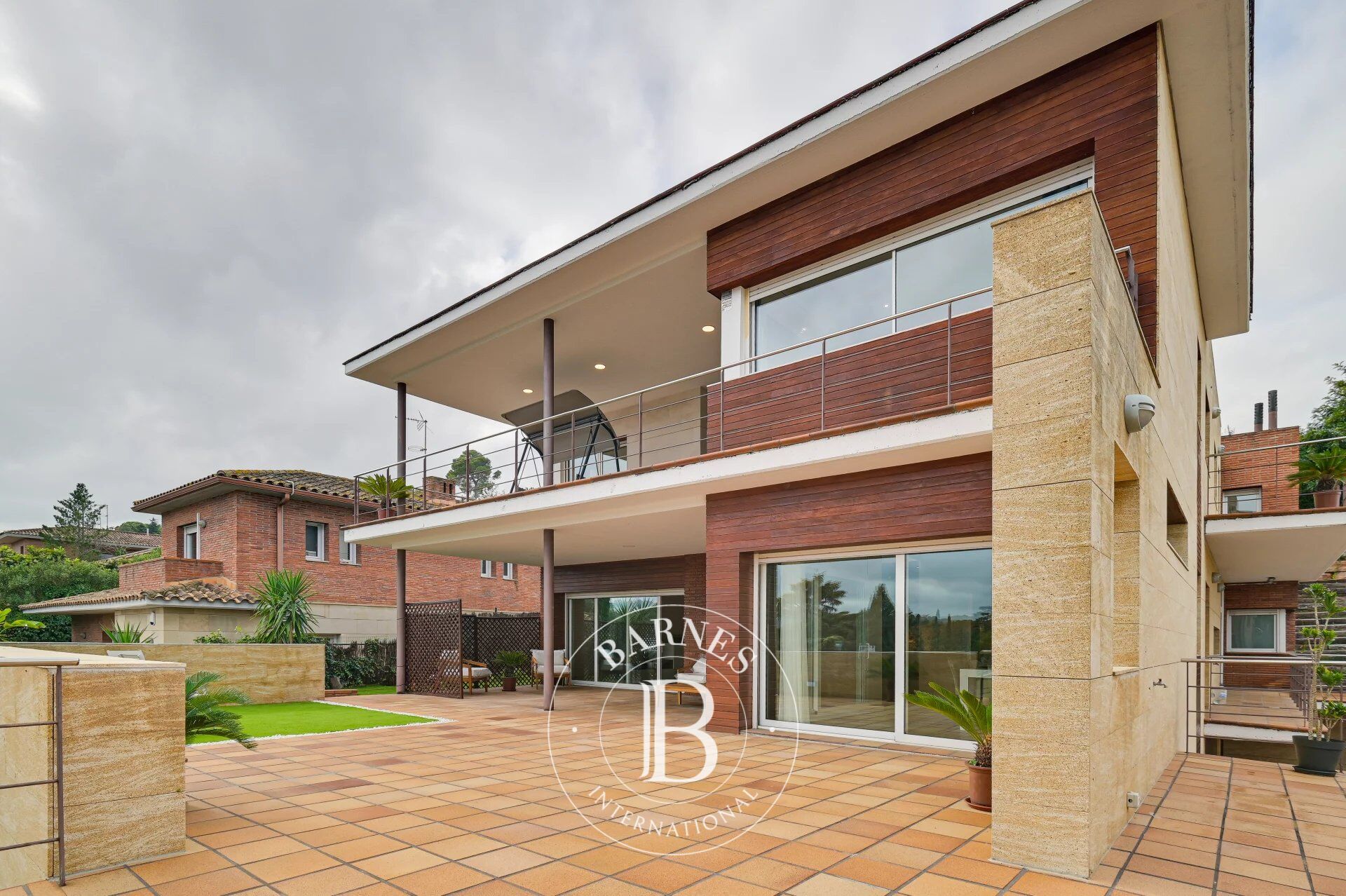 Résidence contemporaine entourée de nature à Sant Cugat del Vallès - picture 1