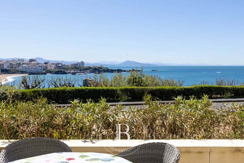 BIARRITZ, EL FARO, GRAN ESTUDIO CON TERRAZA VISTA AL MAR