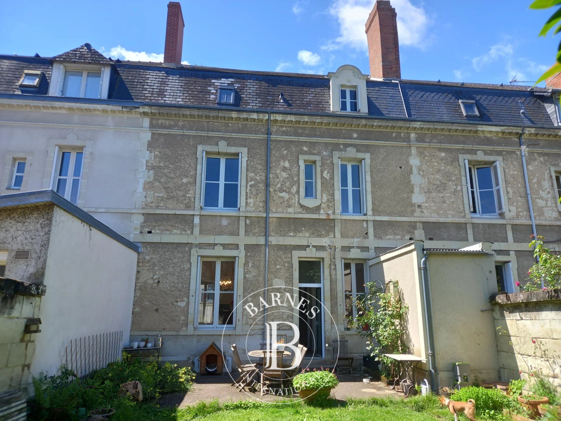 Exclusivité - Châtellerault - A deux pas de la gare TGV - Maison de ville de 183 m² avec jardin - picture 1