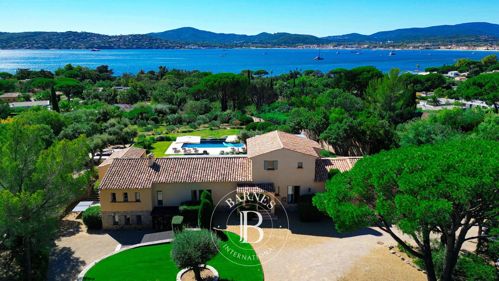 Finca Grimaud - picture 1