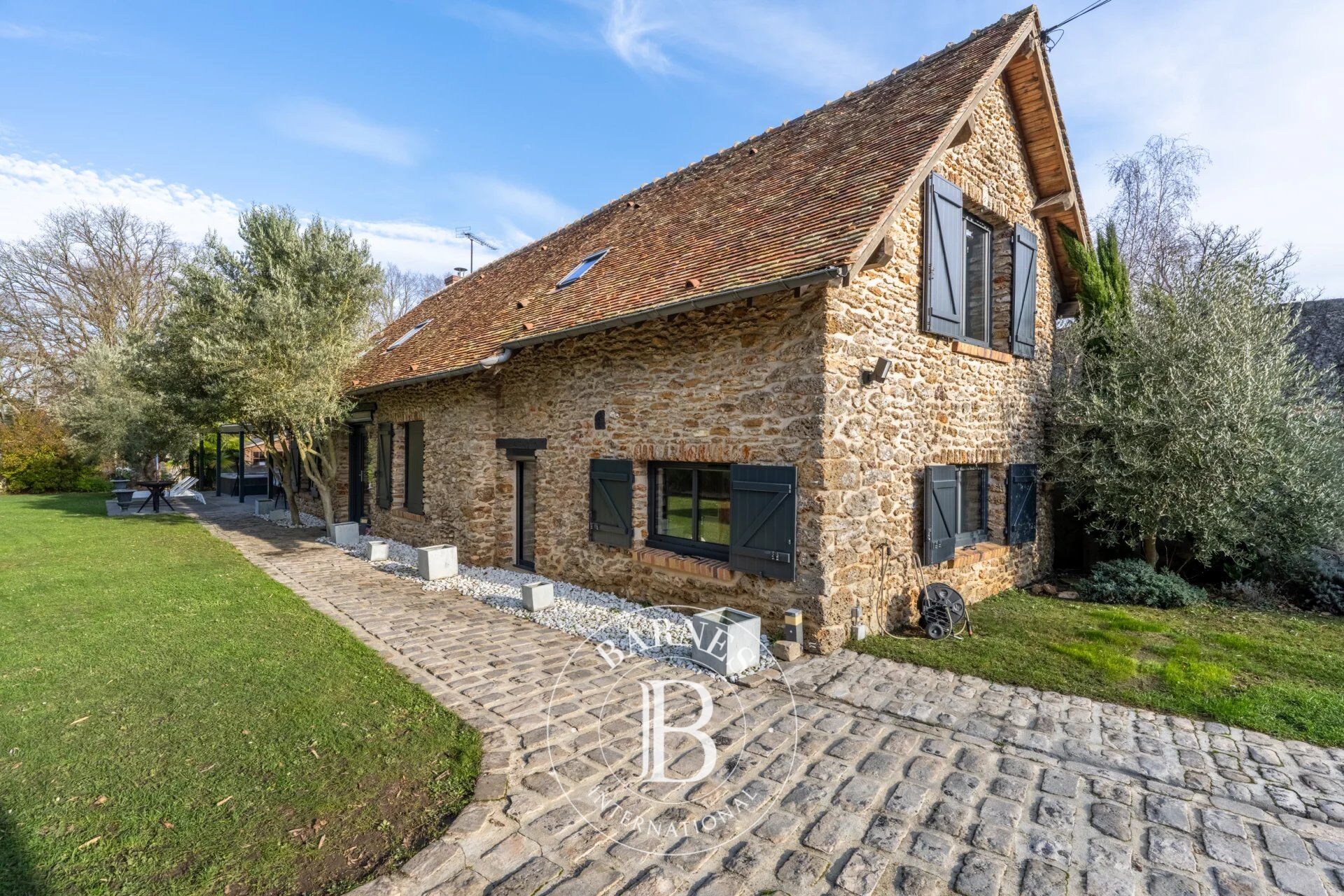 Casa Grosrouvre - picture 2