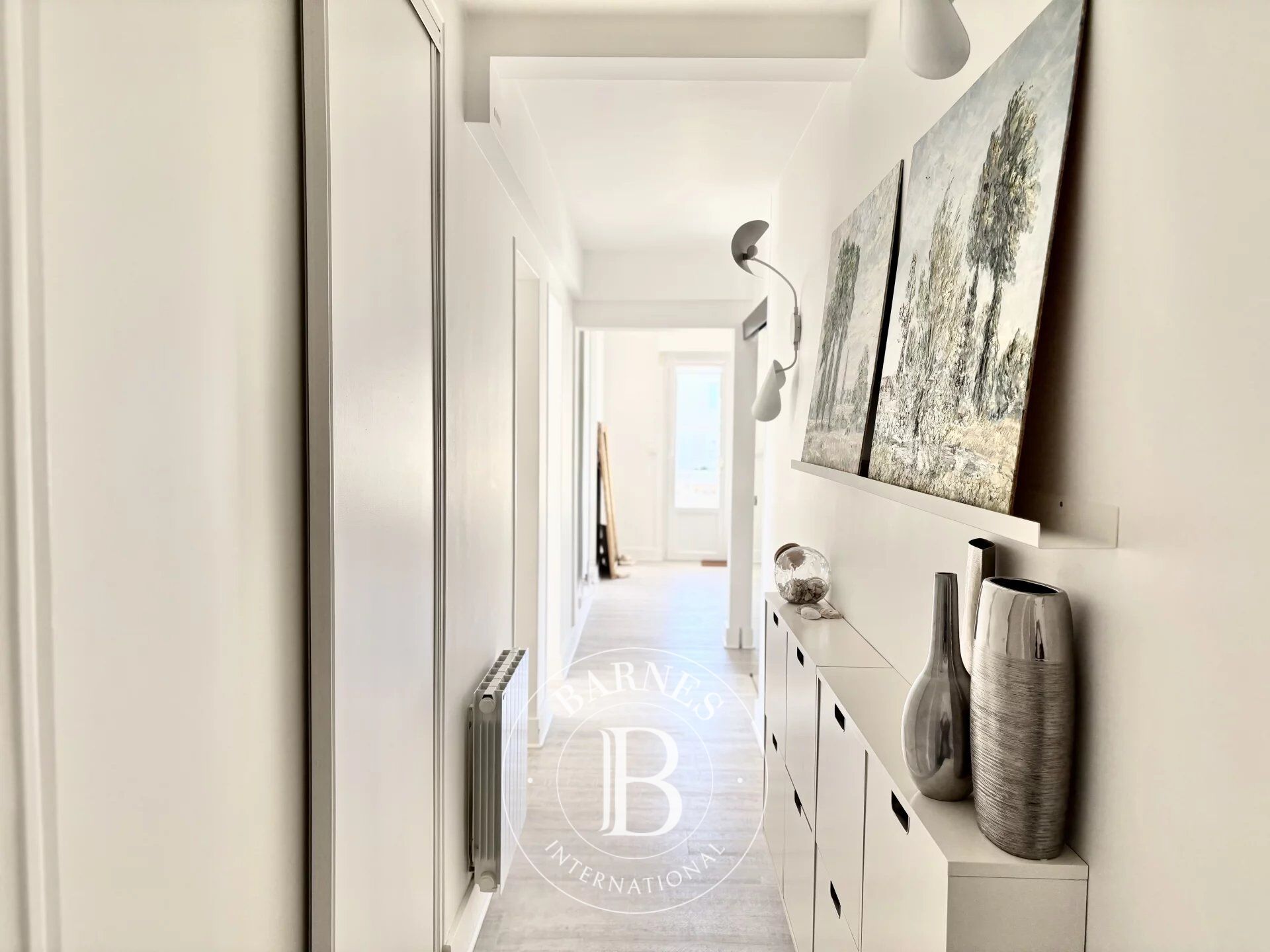 Saint-Aubin-sur-Mer, Charming renovated apartment (66m² or 710 sq ft) with balcony and parking space - picture 2