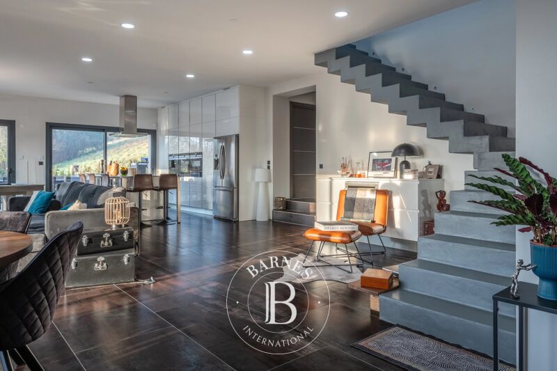 For Sale, House Sainte-Foy-lès-Lyon - picture 2