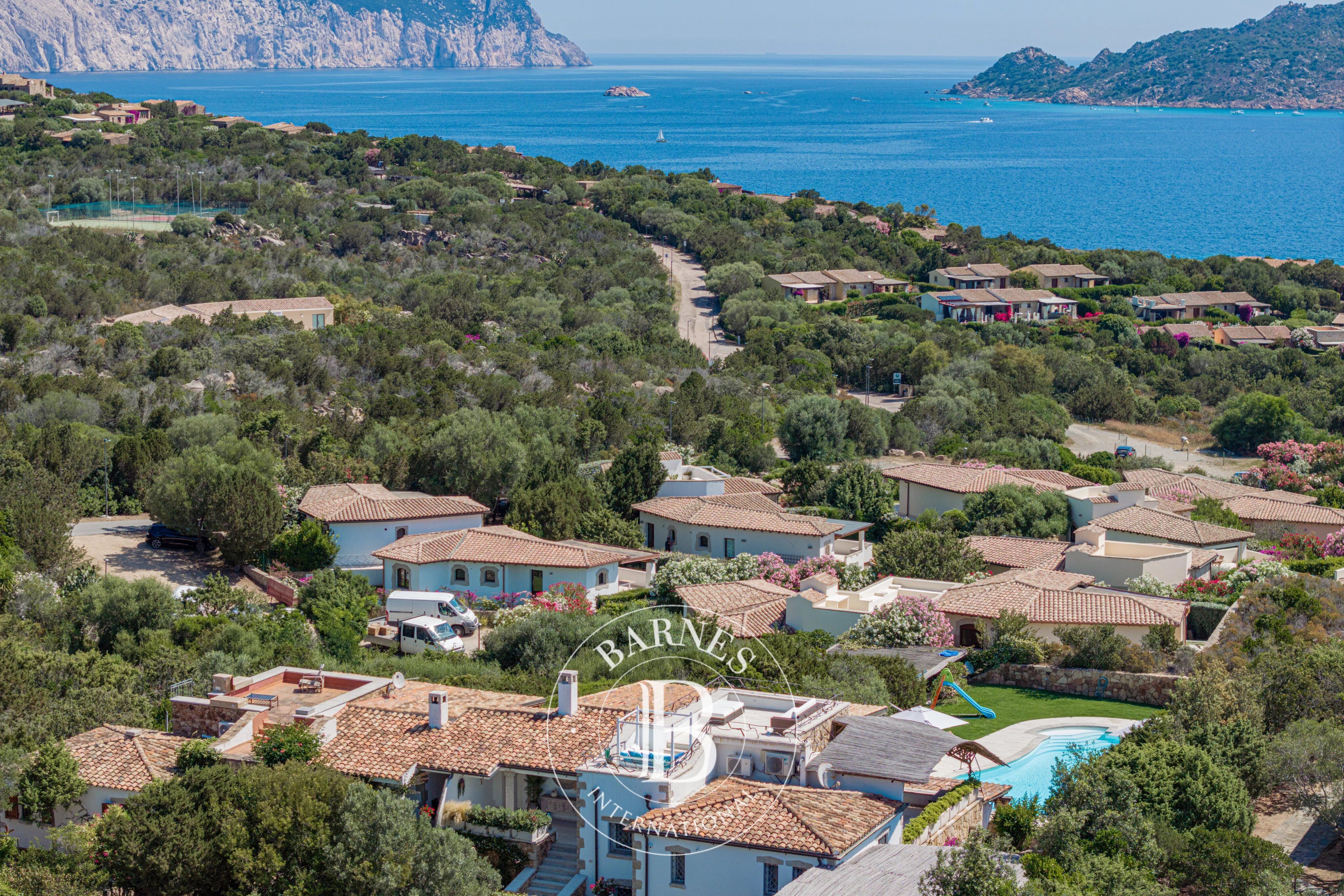 Doppelvilla San Teodoro - picture 1