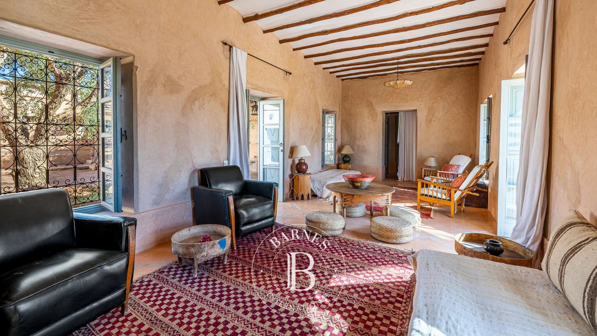 Villa Prestigieuse au Cœur de la Palmeraie - picture 3