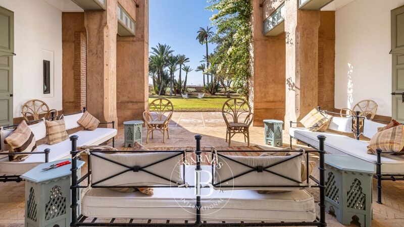 Villa Prestigieuse au Cœur de la Palmeraie