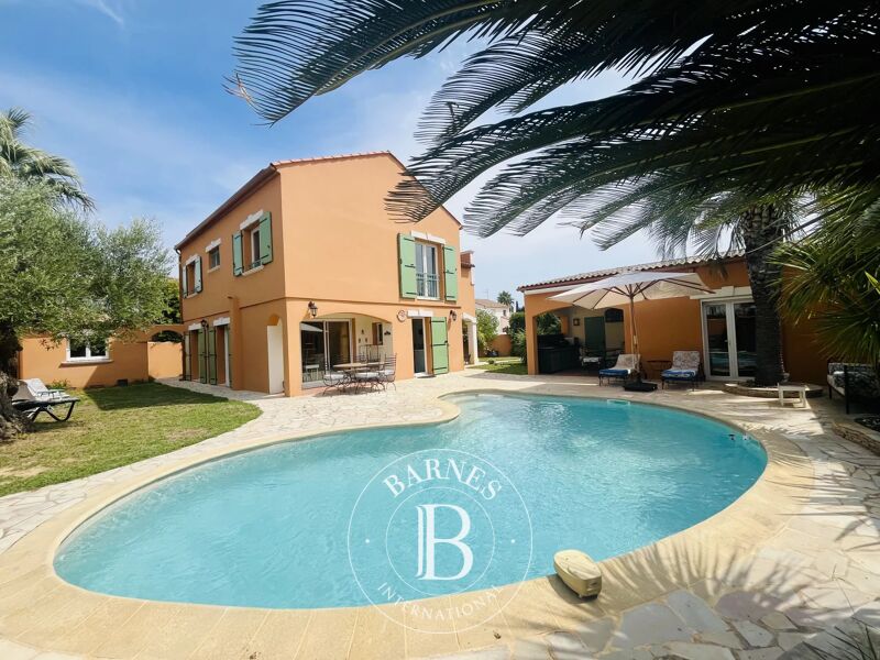 Venta, Casa Lattes - picture 1