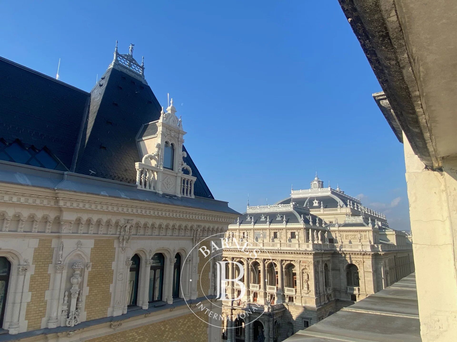 Appartement Budapest VI. kerülete - picture 1