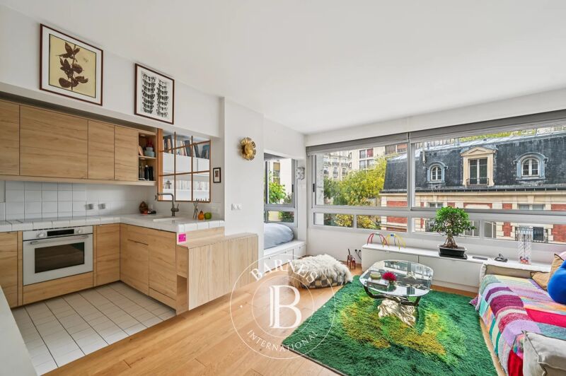 Exclusivité - Paris 16 - Auteuil - Grand studio - Rénové - Lumineux