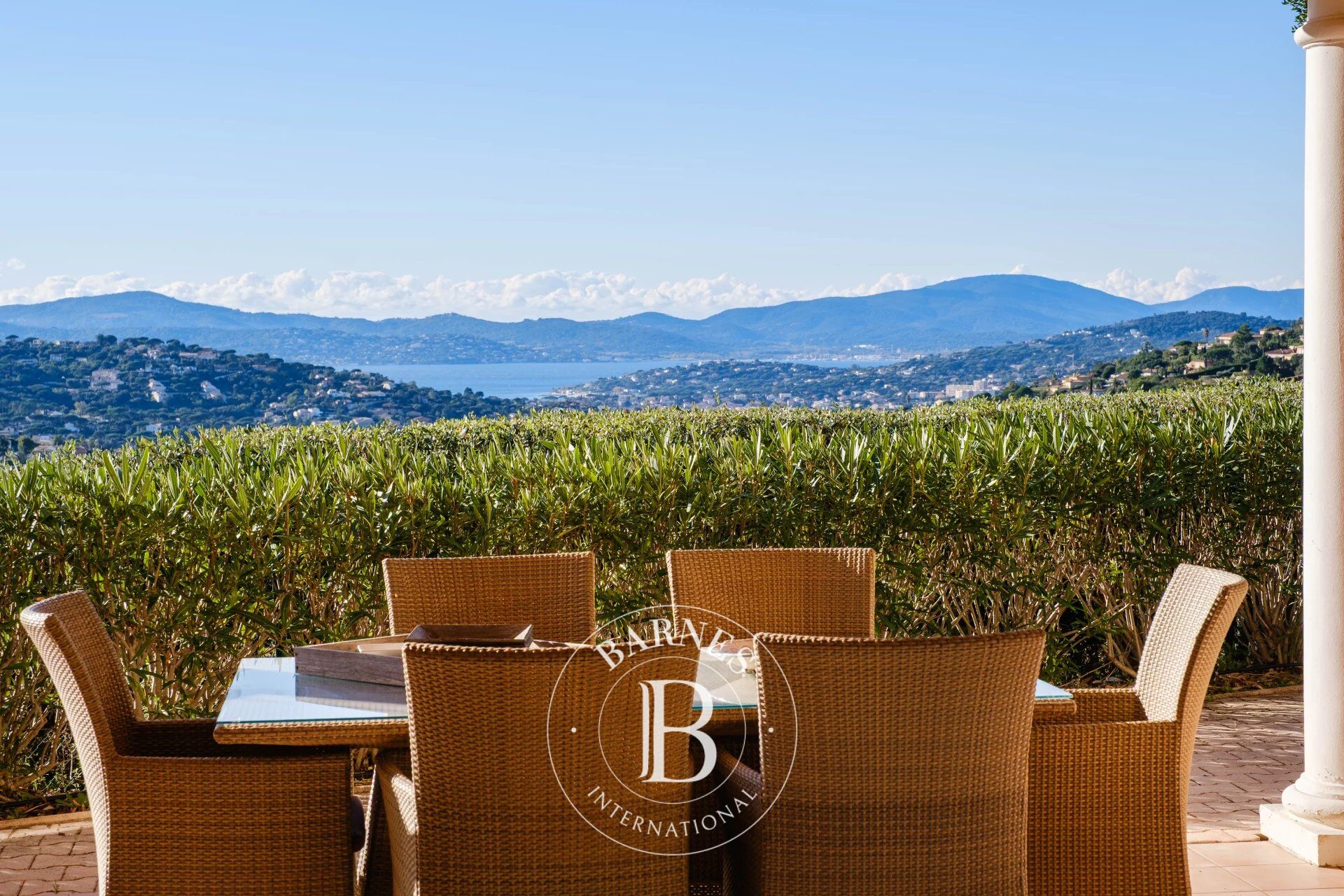 SAINTE-MAXIME - APARTEMENT 108 SQM - SEA VIEW - SWIMMING POOL - picture 2