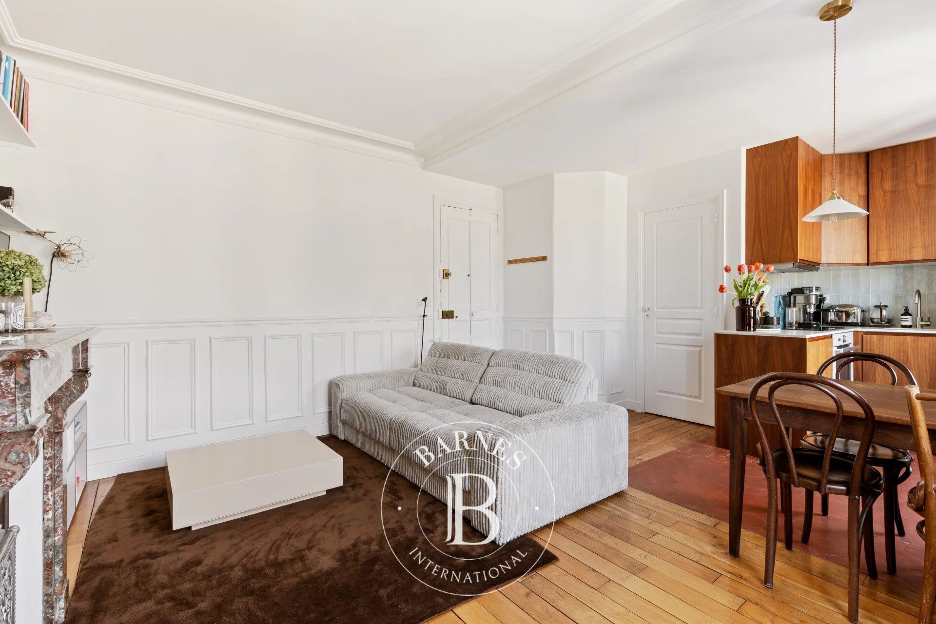 Paris 10 - Hôpital Saint-Louis - Duplex apartment - Upper floor - Immaculate condition - picture 3