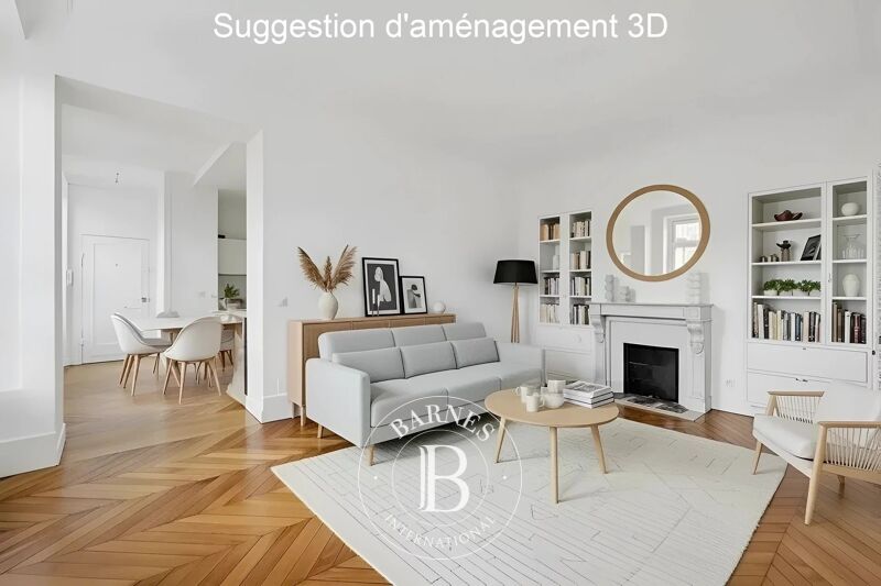 VERSAILLES - RENOVATED 56m² (603 sq ft) APARTMENT - OLD BUILDING, COVETED LOCATION