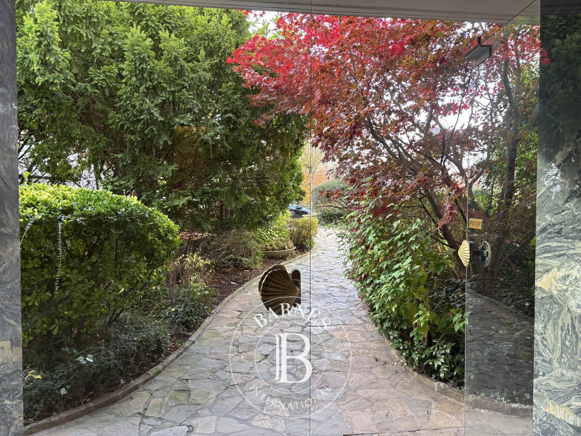 Daire Ixelles - picture 18