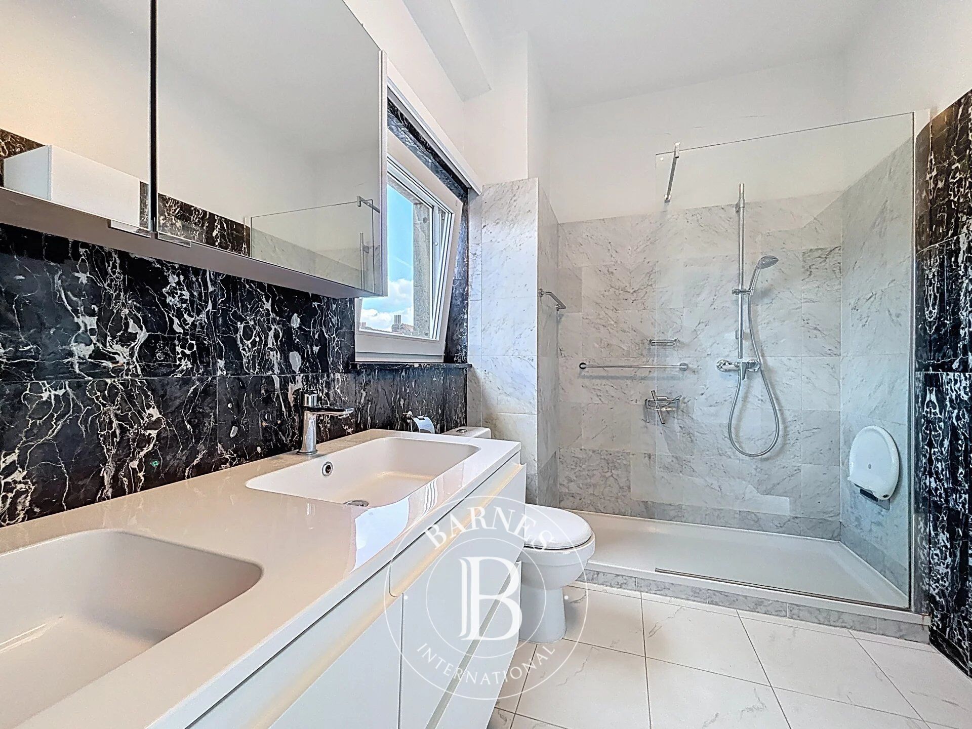 Daire Ixelles - picture 12