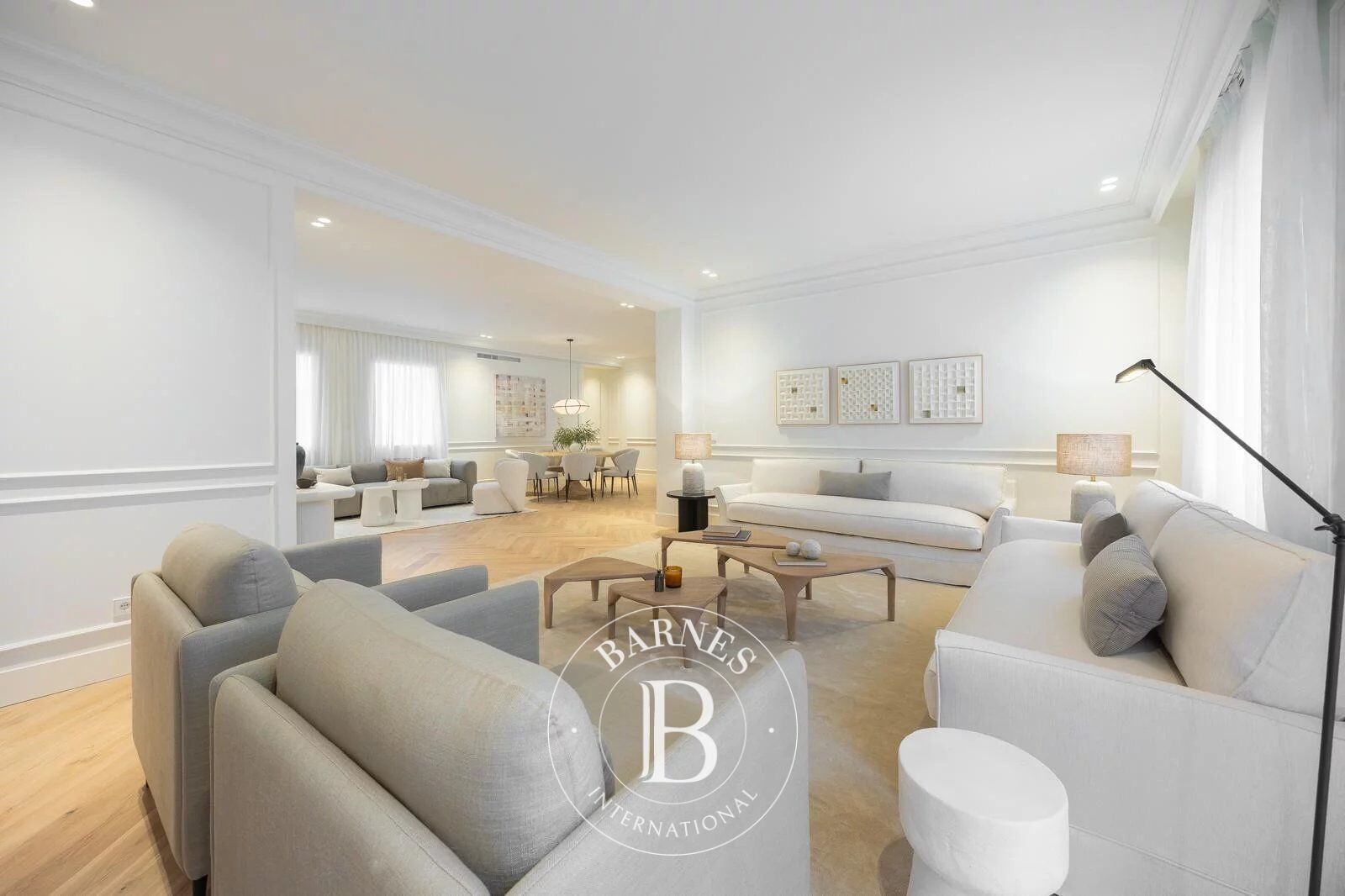 Spectaculaire appartement de 274 m² avec 4 suites au cœur du quartier de Chamberí - picture 3