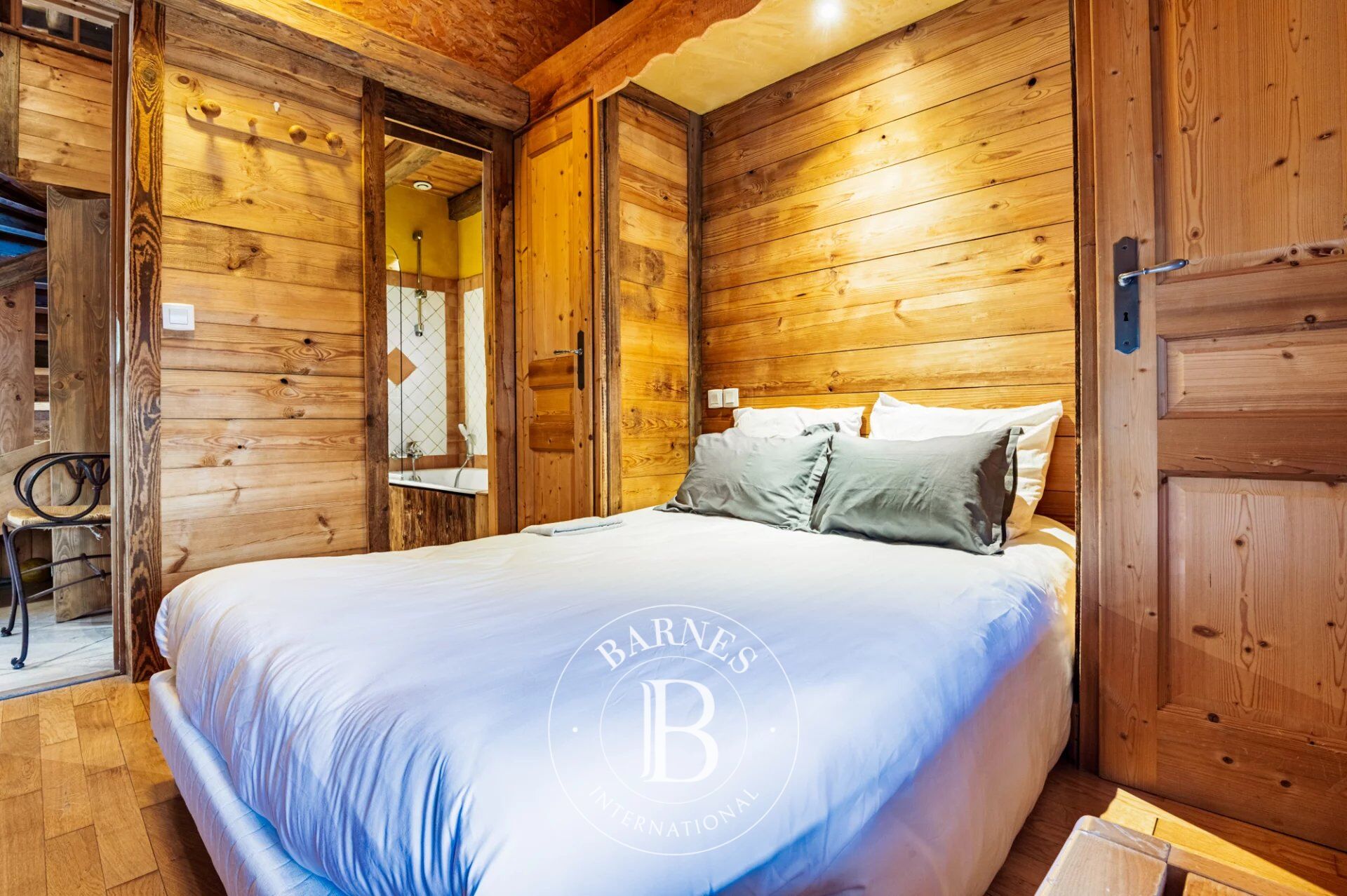 BARNES SAINT-GERVAIS - LES AMERANDS - FERME DU XVIIIe RENOVEE - IDEAL INVESTISSEMENT - picture 3