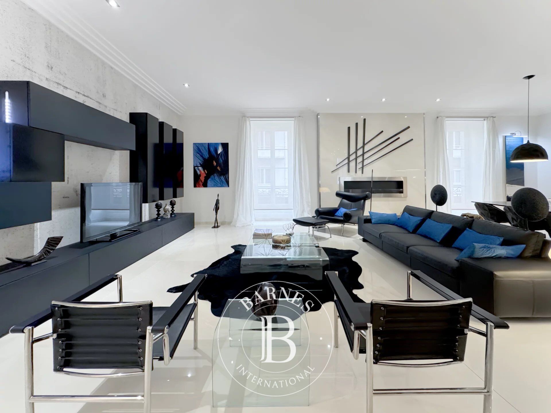 BARNES CHAMBÉRY – EXCLUSIVITÉ – CENTRE-VILLE / GARE – APPARTEMENT RÉNOVÉ HAUT DE GAMME 147m² - picture 3