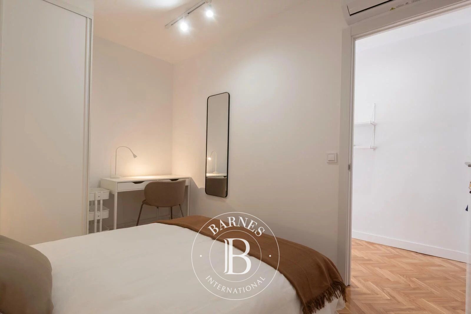 Daire Madrid - picture 14