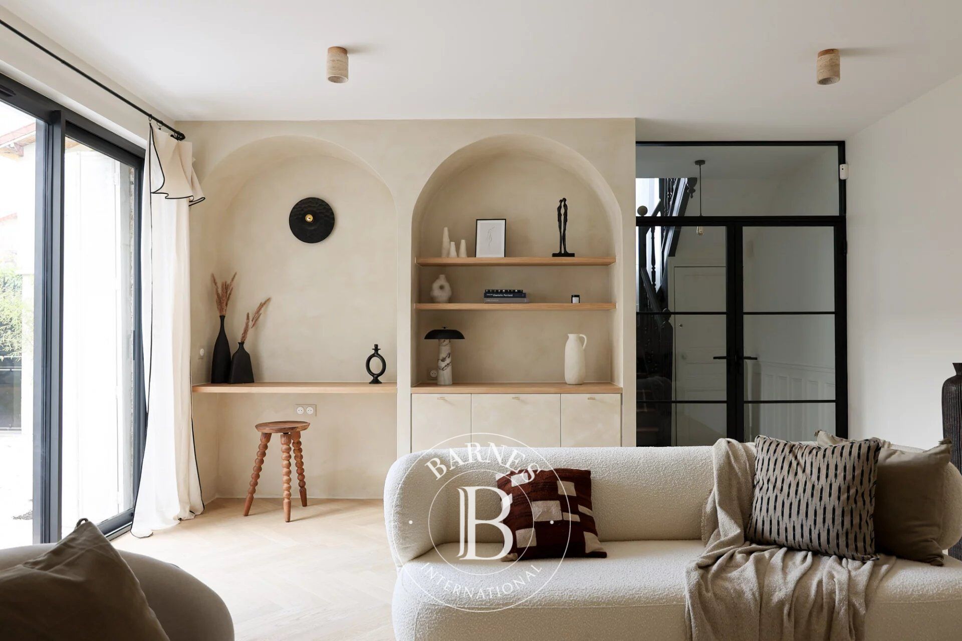 PETITE GARENNE RAVISSANTE MAISON ENTIÈREMENT RÉNOVÉE - picture 3