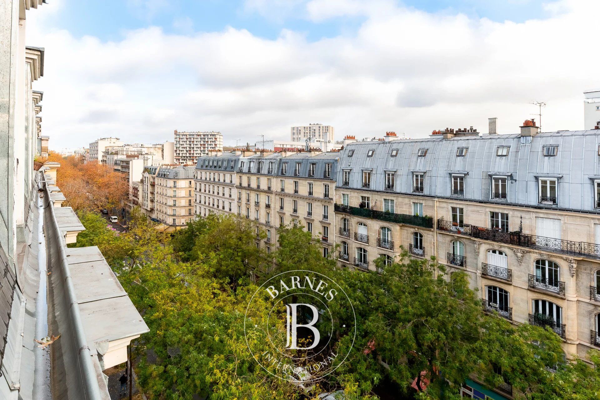 Paris 11e - Sainte-Marguerite - Appartement trois pièces - Dernier étage - picture 2