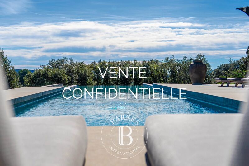 BONNIEUX – ARCHITECT-DESIGNED VILLA – UNIQUE VIEW – INFINITY POOL