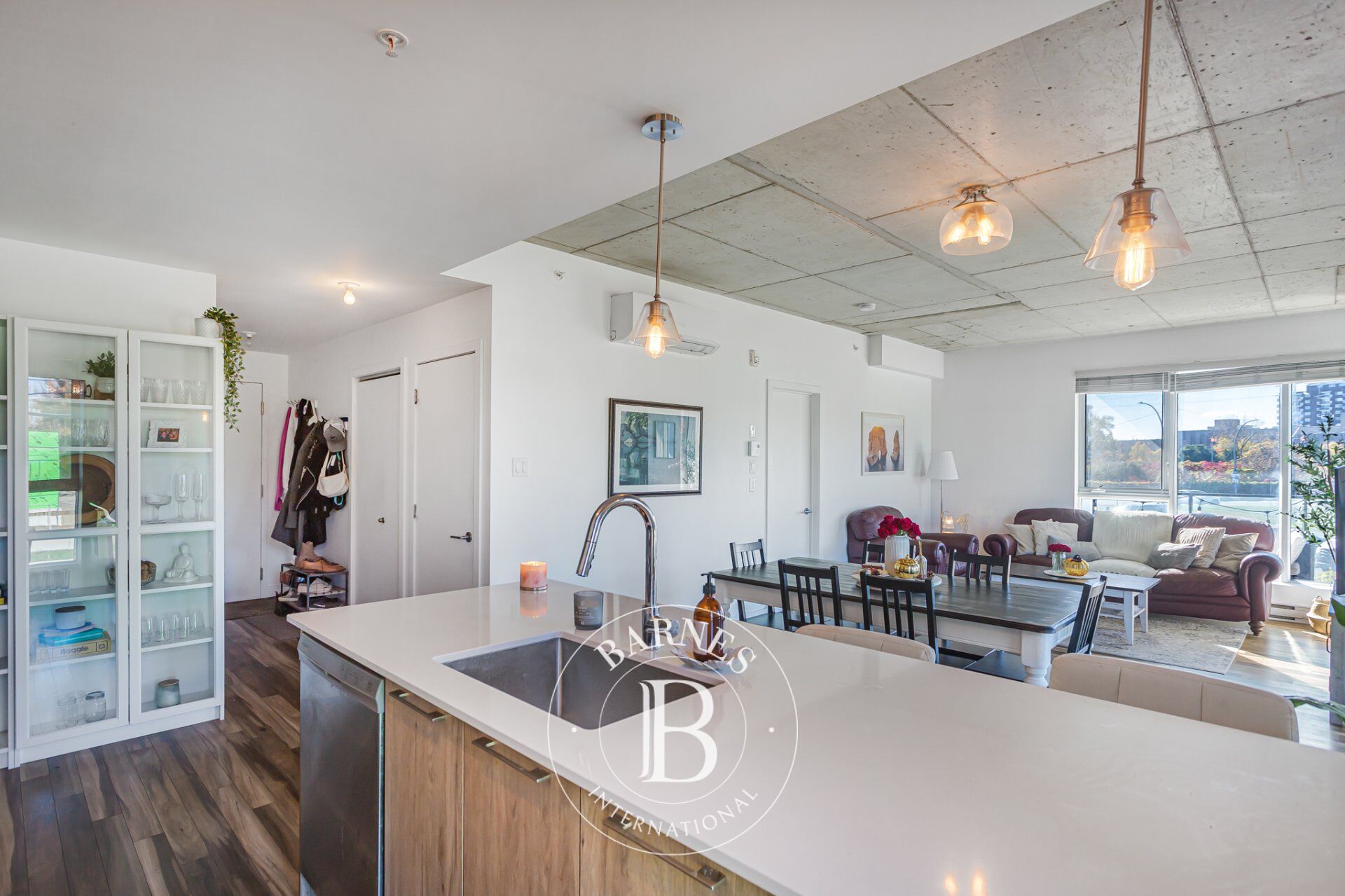 Daire Pointe-Claire - picture 4