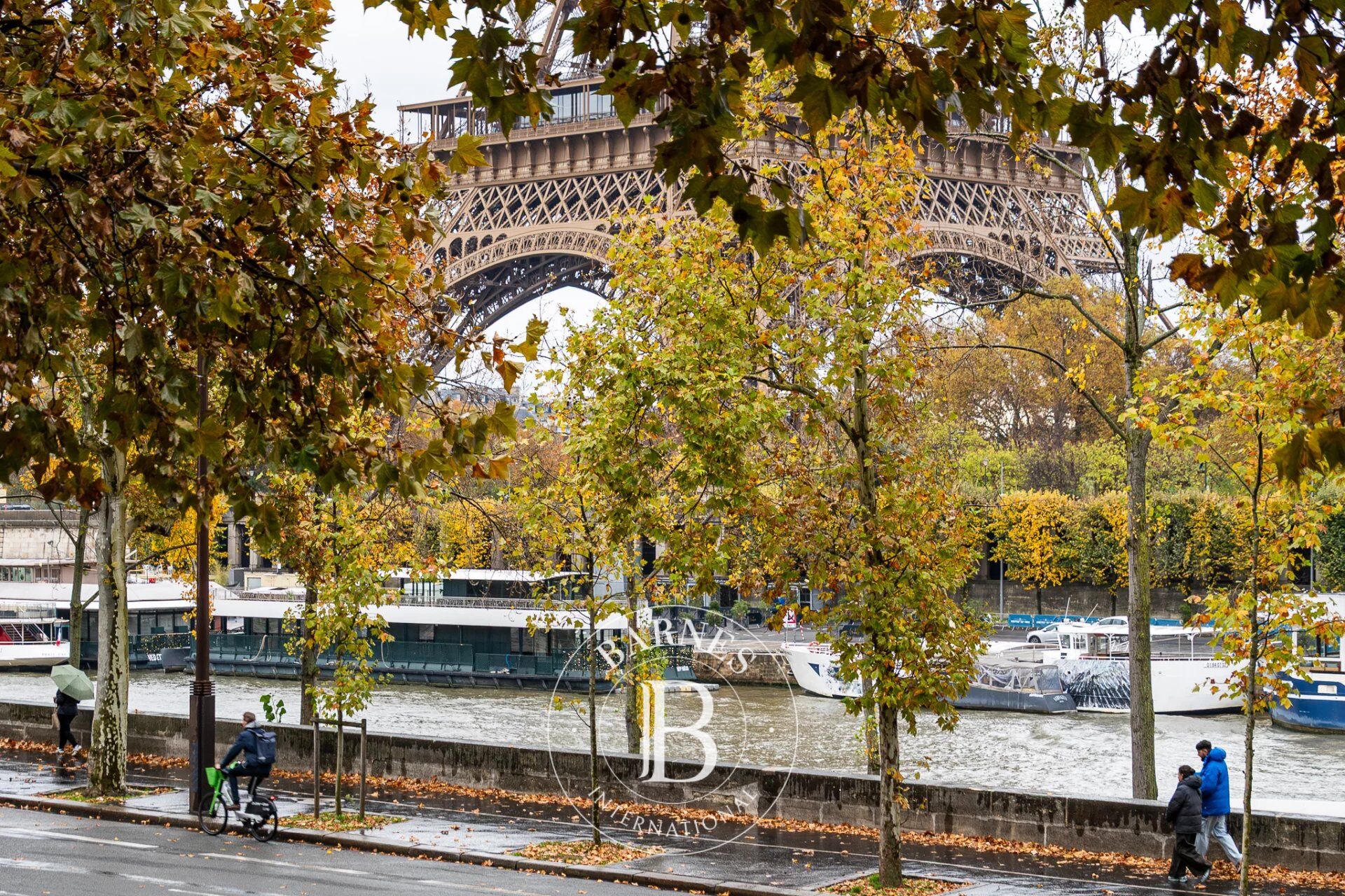 Paris 16 - Trocadéro / Avenue de New York  - Exceptional view of the Eiffel Tower and the Seine - picture 1