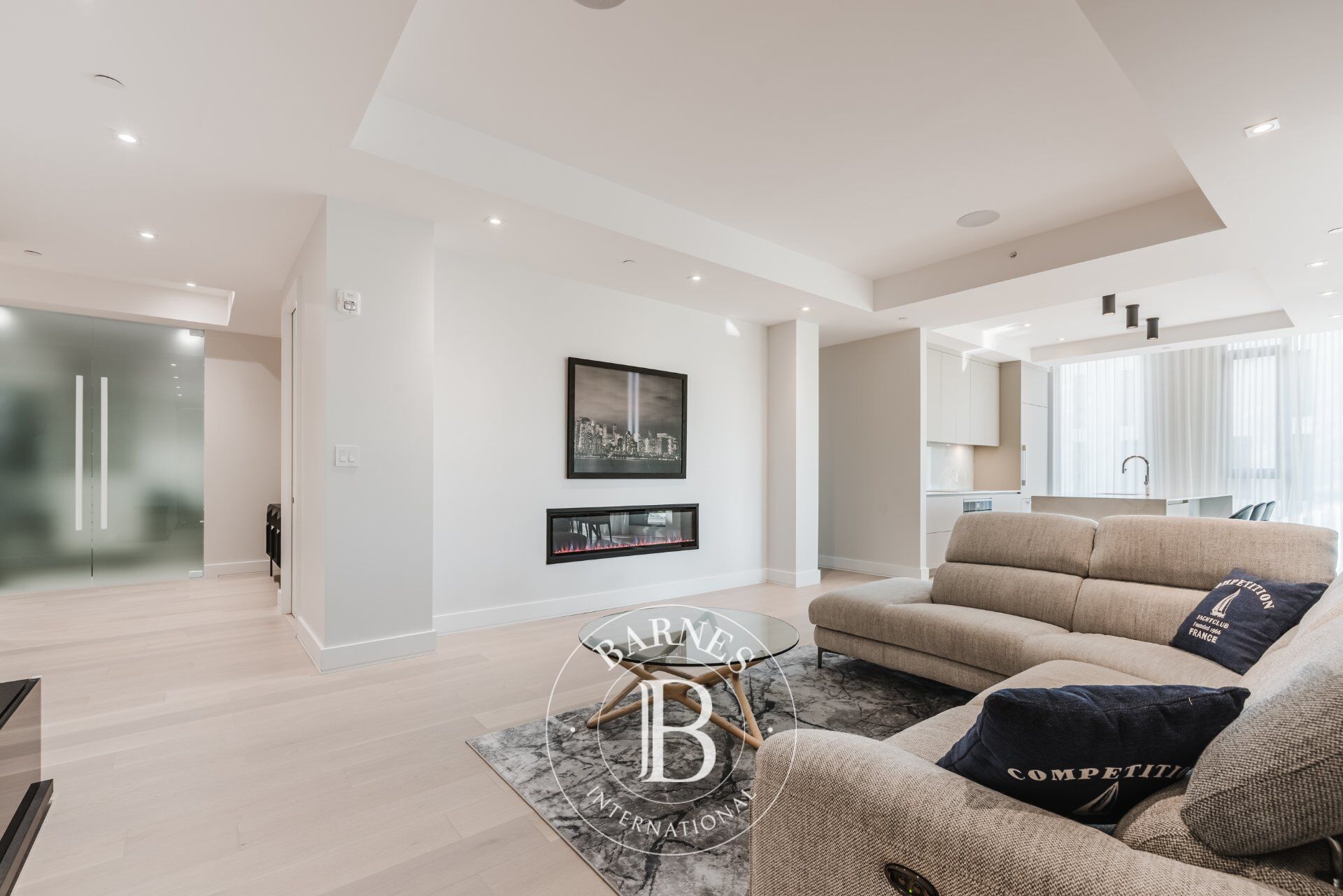 Daire Laval (Laval-sur-le-Lac) - picture 5