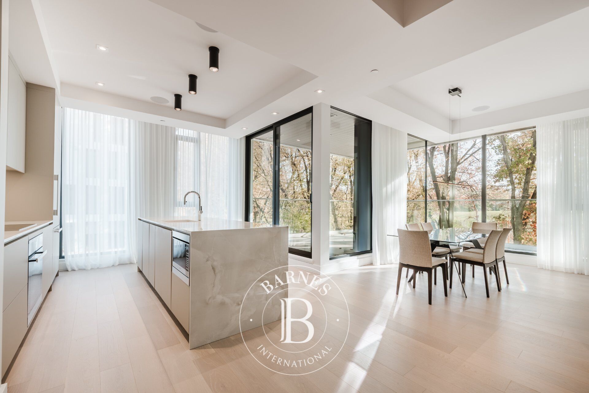 1000 Rue les Érables #305  Laval (Laval-sur-le-Lac) (Laval) - picture 1