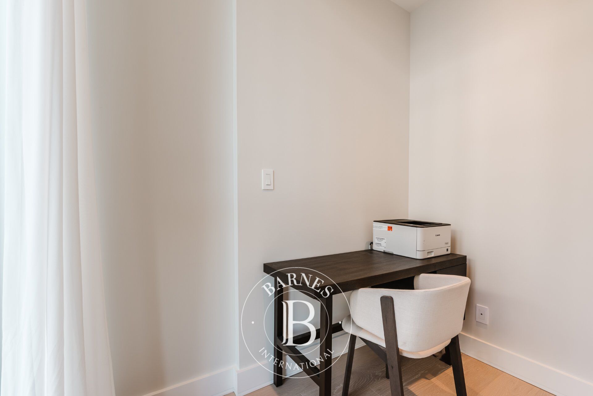 Daire Laval (Laval-sur-le-Lac) - picture 14