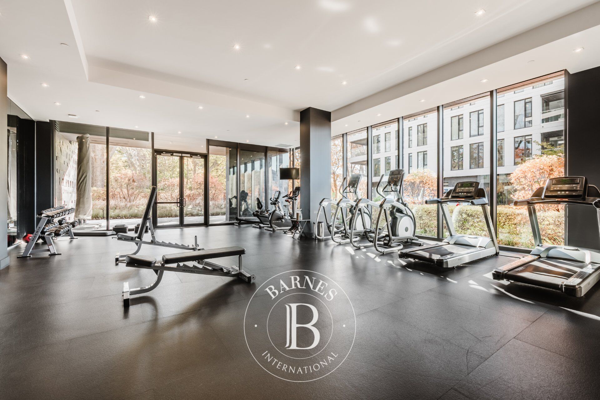 Daire Laval (Laval-sur-le-Lac) - picture 23