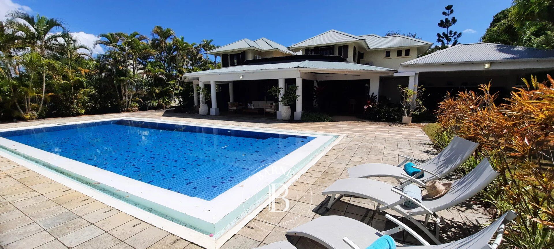 PITON - Spacious Family House with 5 Bedrooms - picture 2