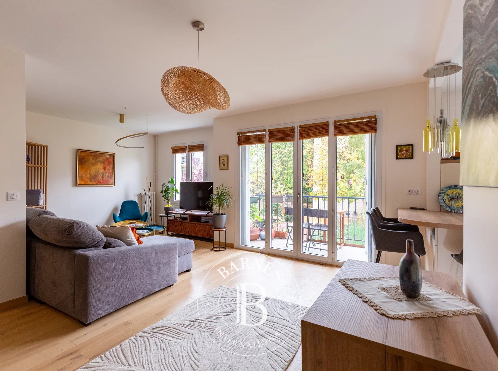 BARNES - Appartement 2 chambres - Quartier forêt - parking, cave et local à vélos - picture 1