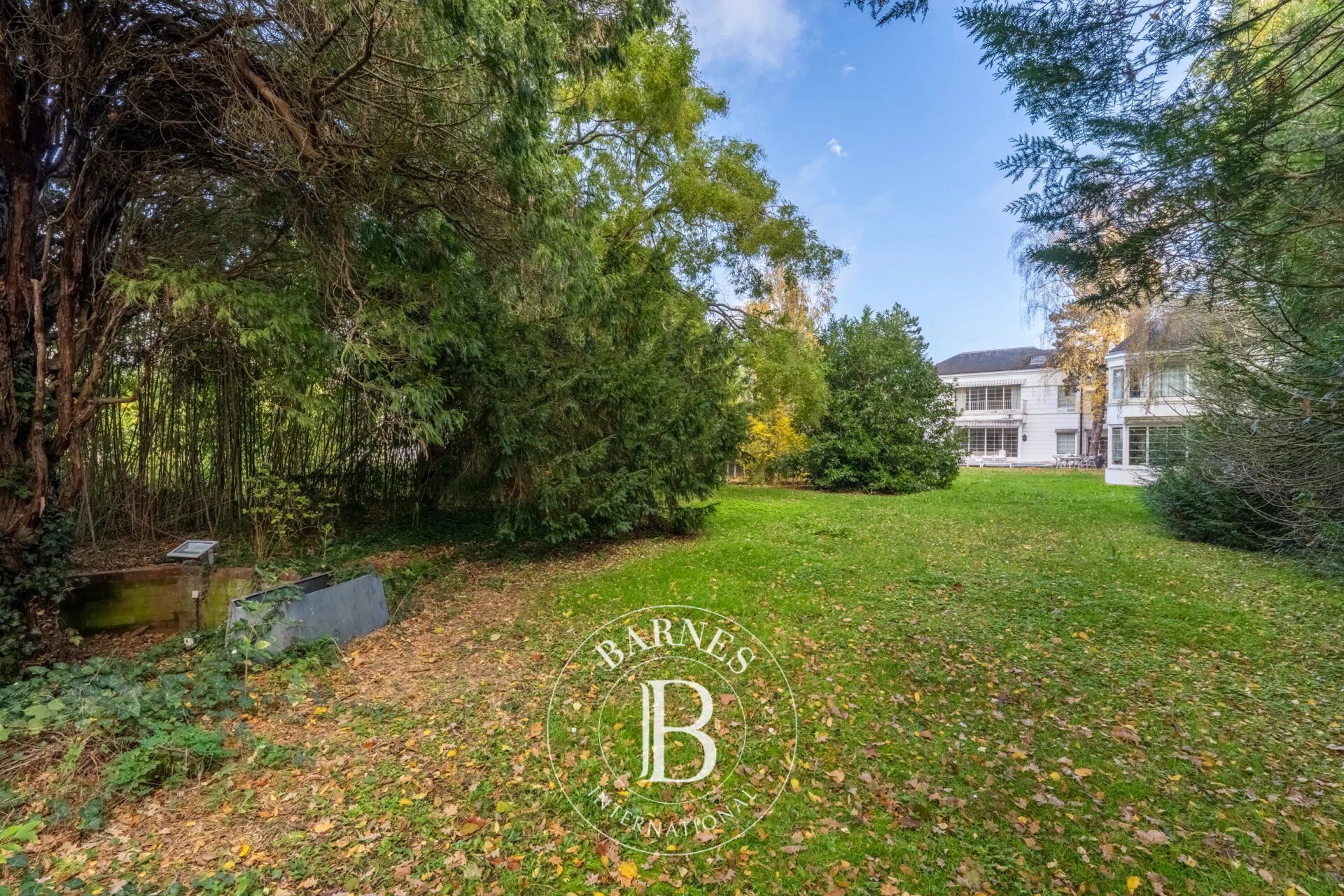 Casa Louveciennes - picture 1