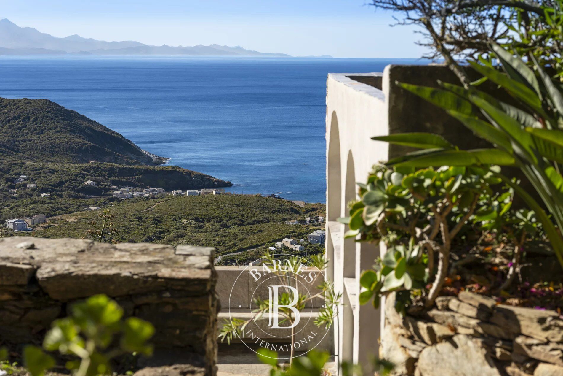 Villa Centuri - picture 1