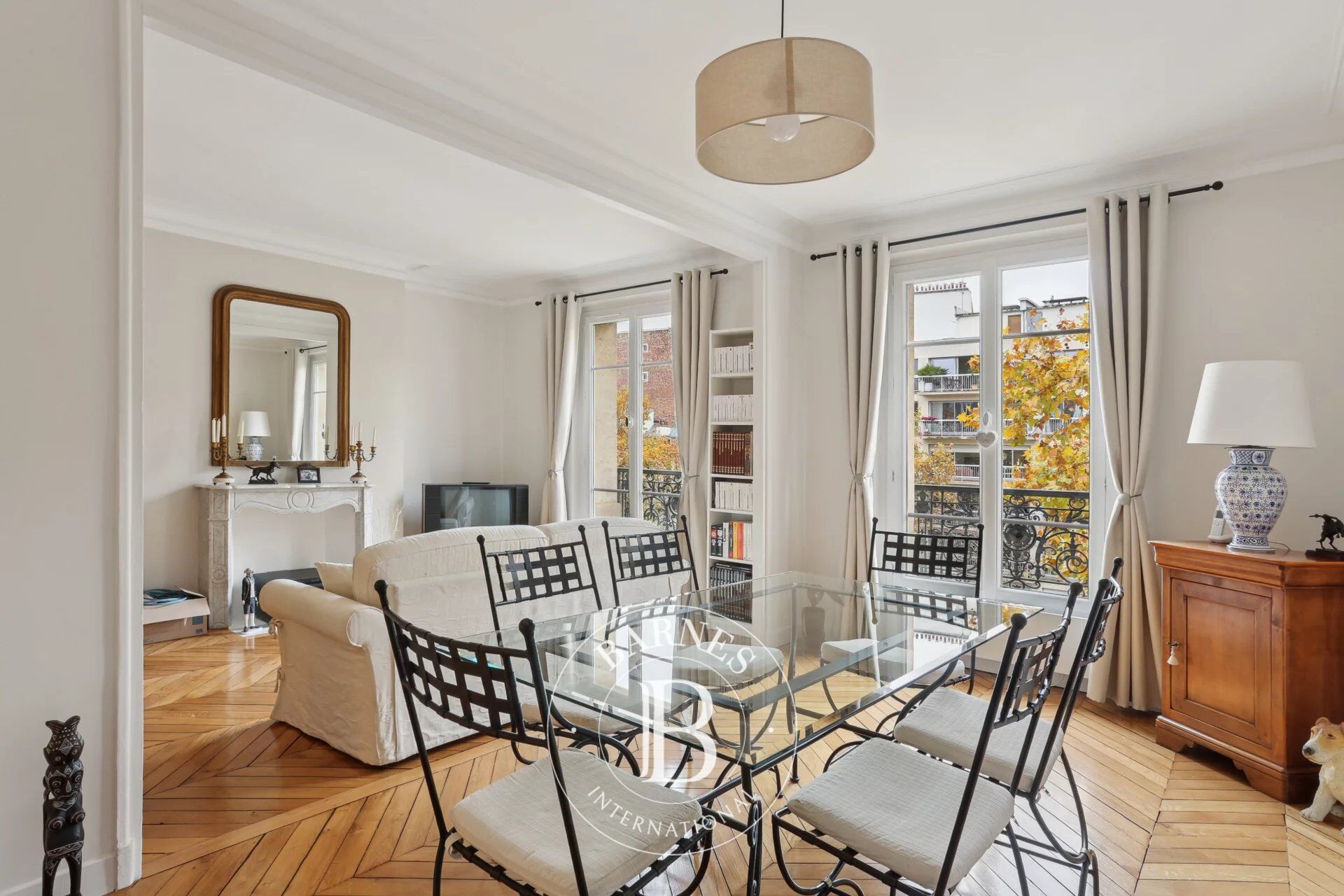 Paris 16 - Auteuil - 2/3 pièces - Étage élevé - Charme de l'ancien - picture 2