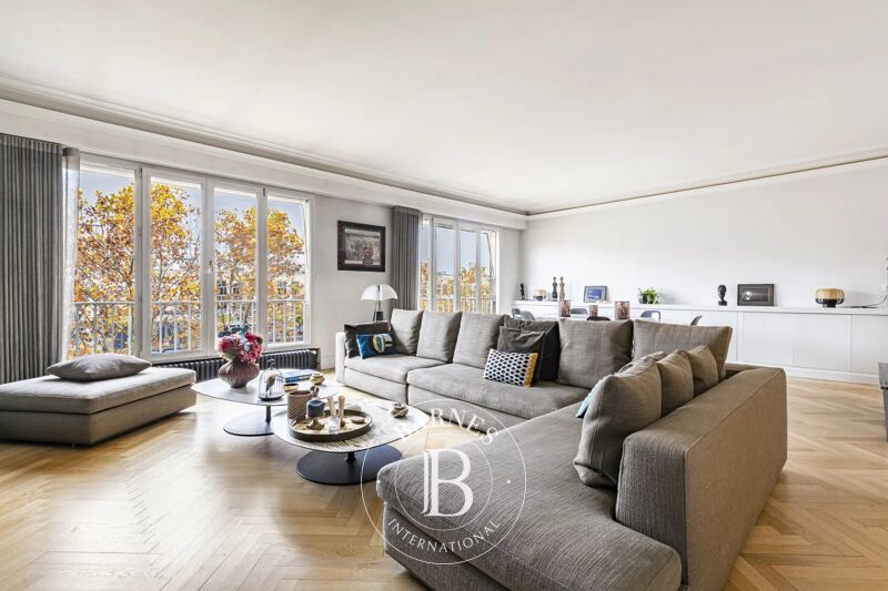 Paris16 - Flandrin - Etage élevé - Appartement familial 4 chambres - Parking