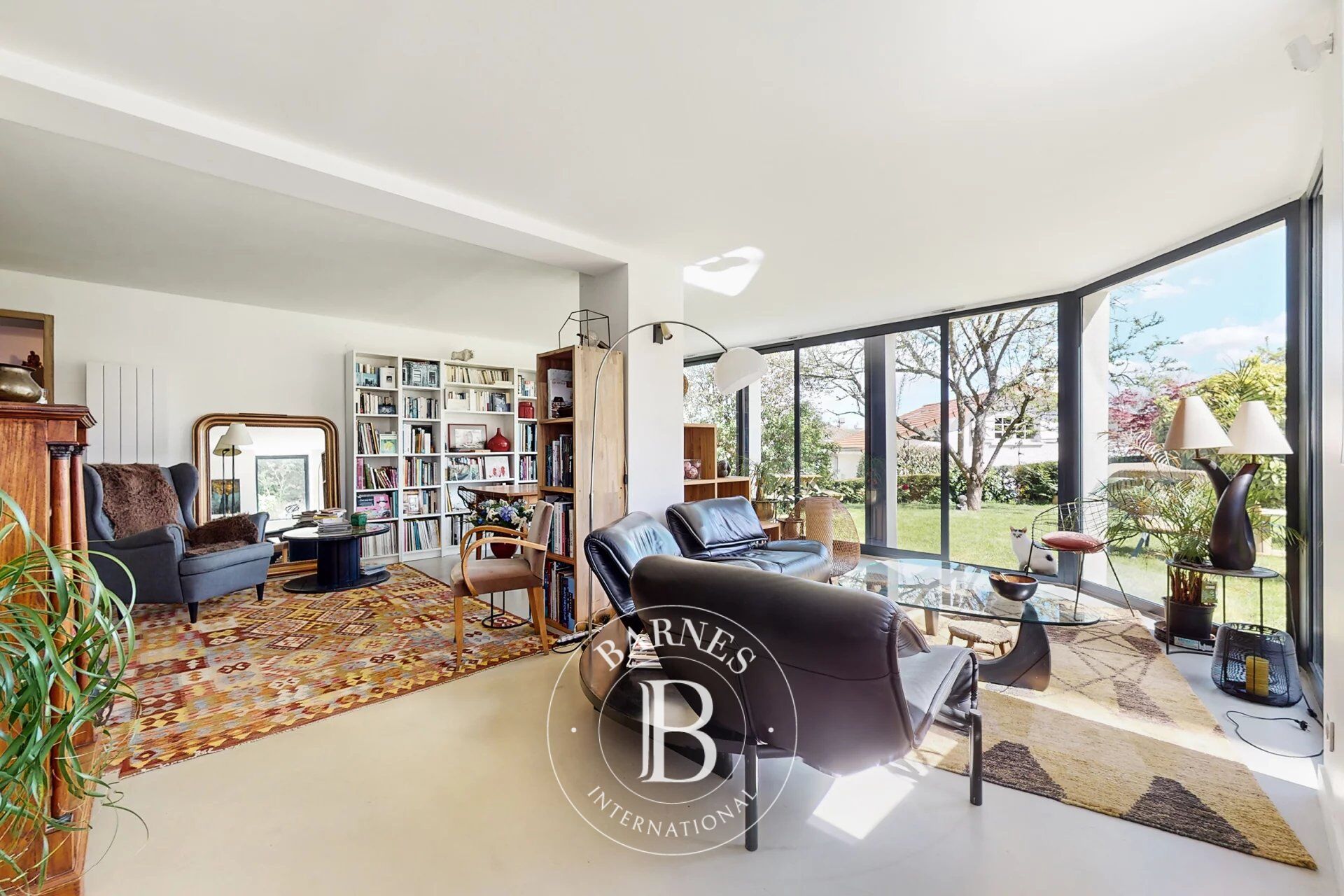 House Marnes-la-Coquette - picture 2