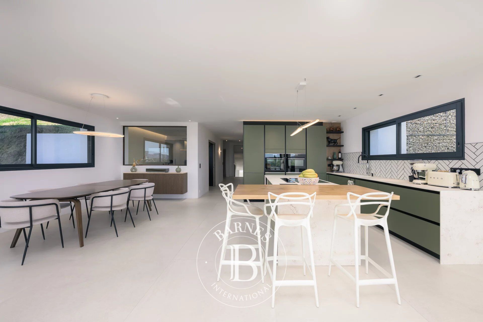 MOUANS-SARTOUX – CONTEMPORARY HOUSE - picture 2