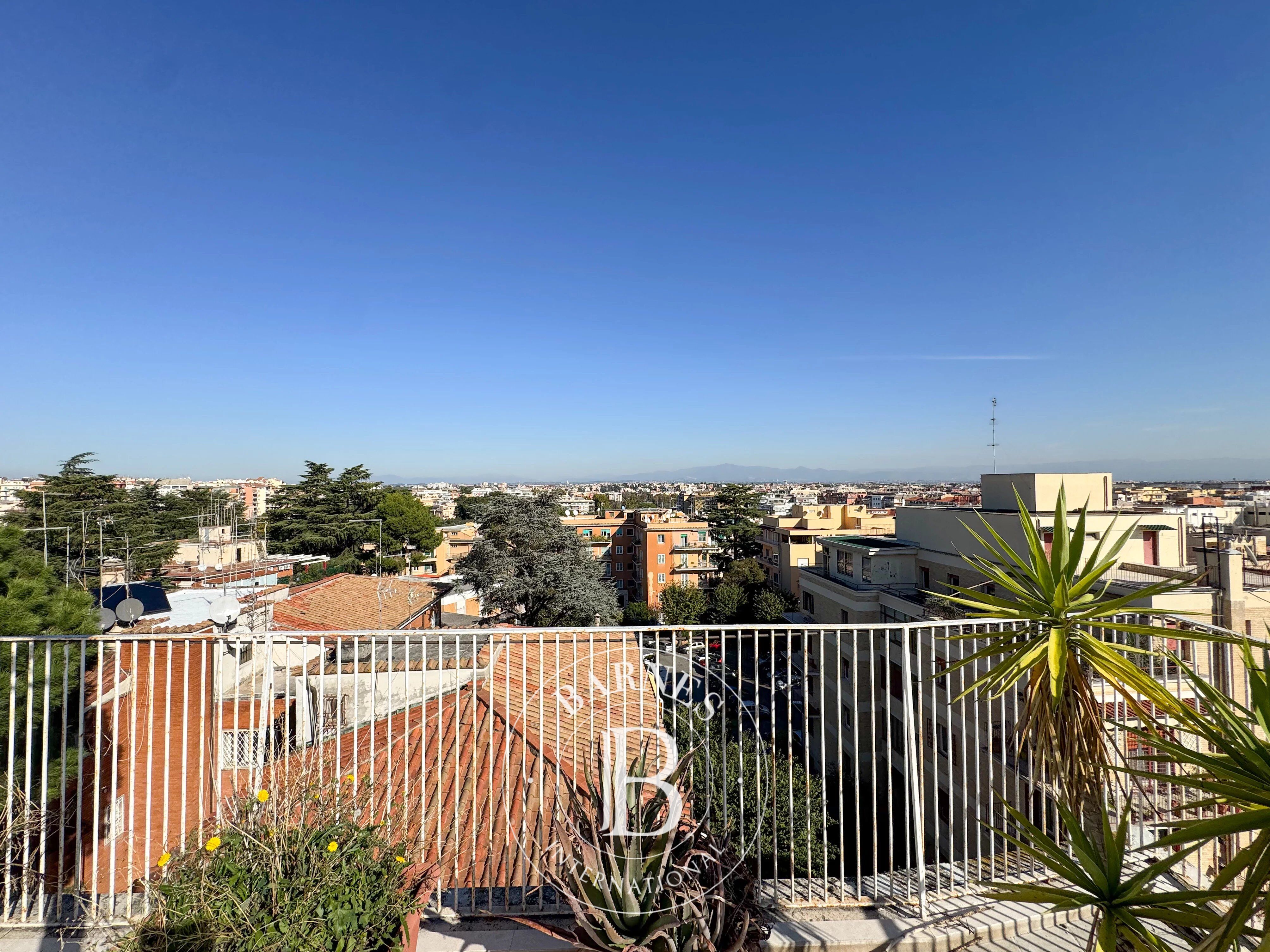 Penthouse Roma - picture 12