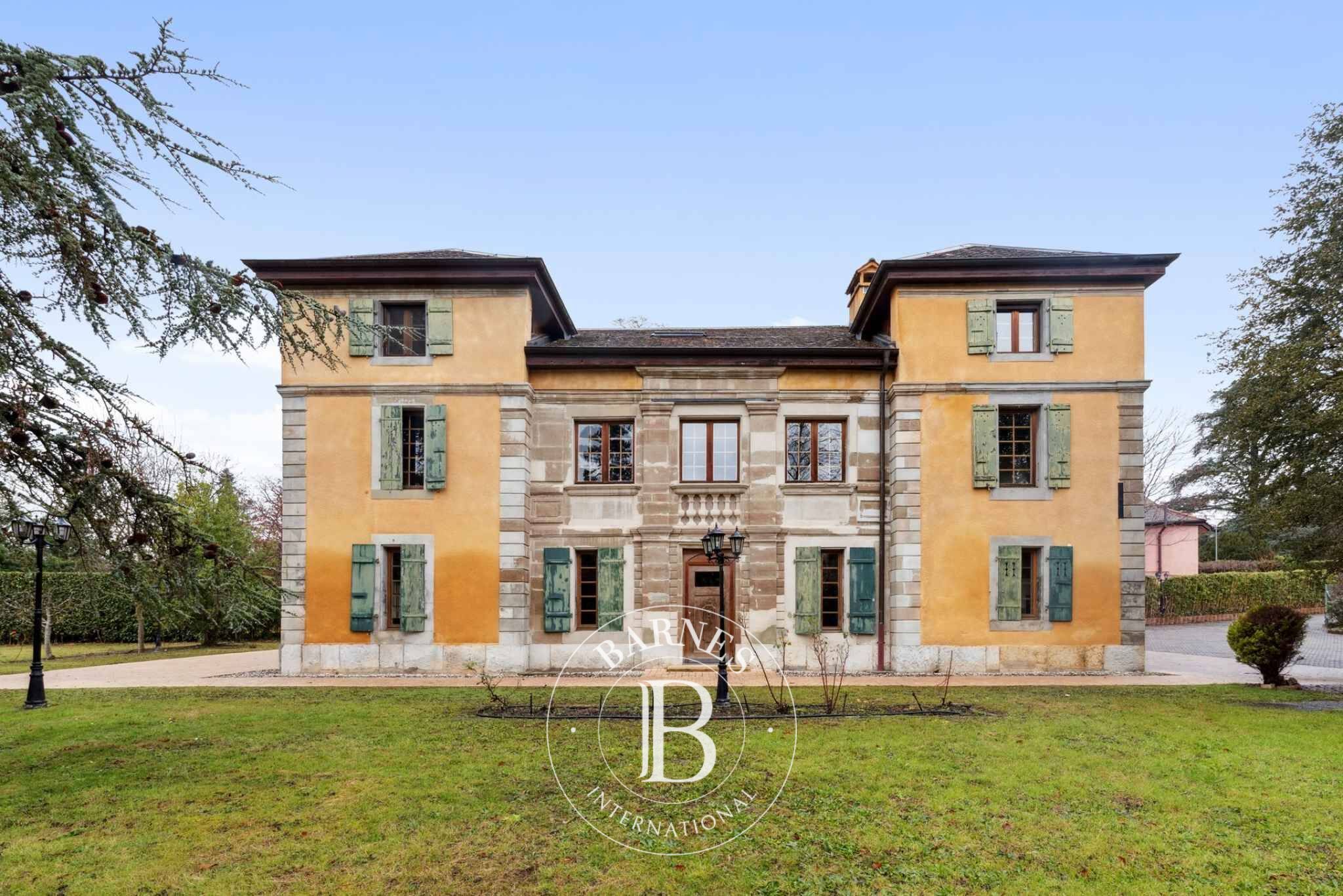 Villa Le Grand-Saconnex - picture 1