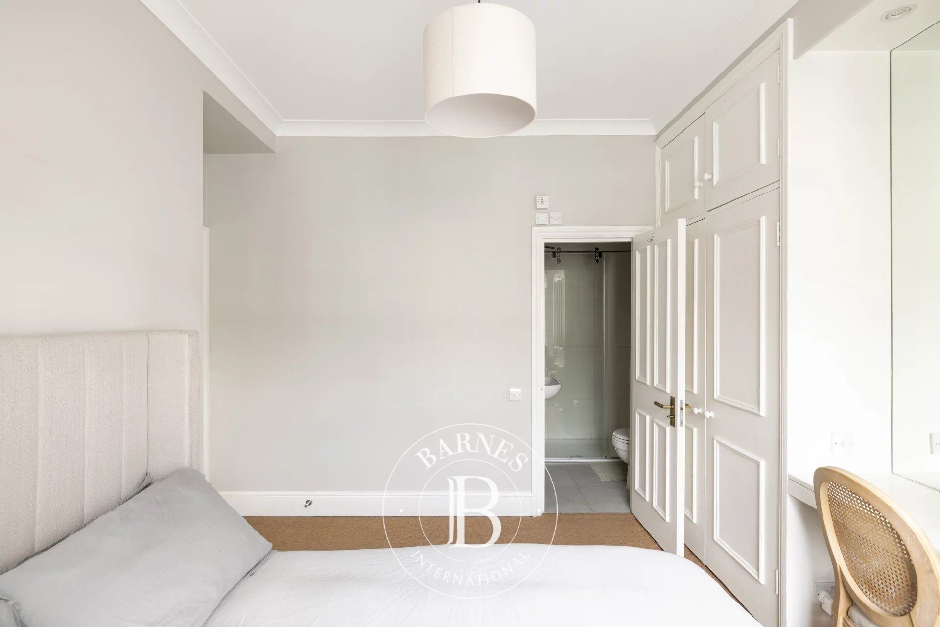 Daire London - picture 8