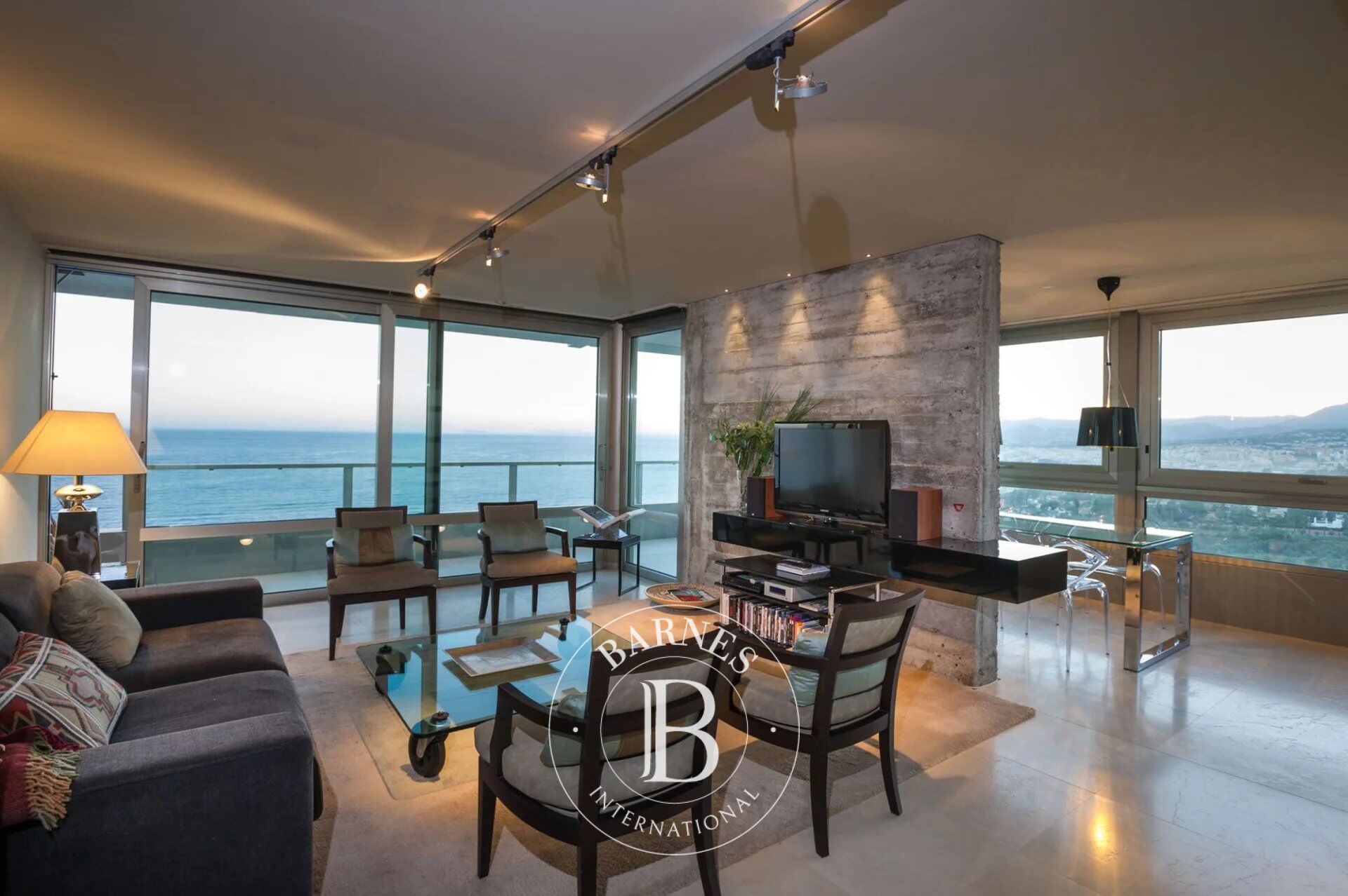 Superbe Penthouse appartement avec vue mer infinie - picture 2